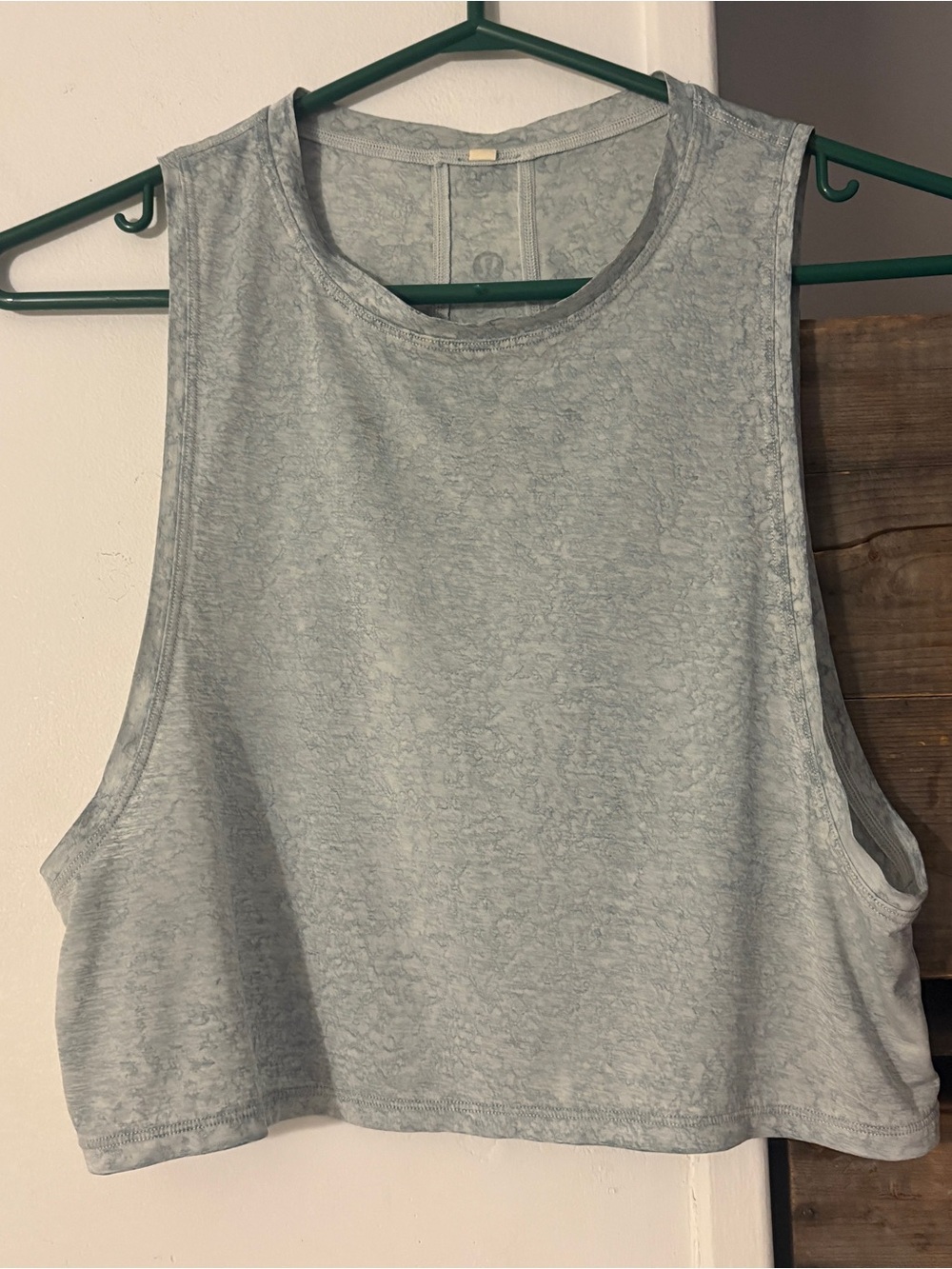 Lululemon Sleeveless Muscle Love Crop Tank Top City Grit White Blue Fog Size 4
